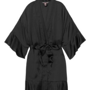 Victoria's Secret Flounce Robe NWT